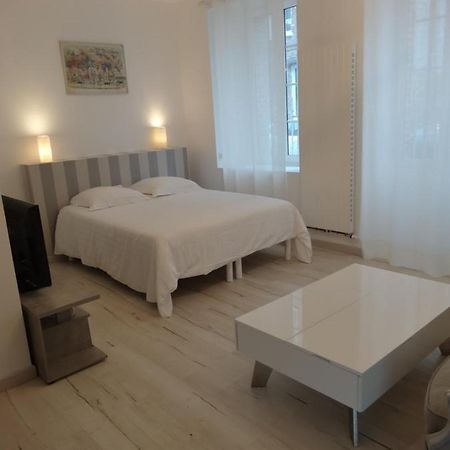 Bed and Breakfast Les Petites Tuileries Bray-sur-Seine Esterno foto